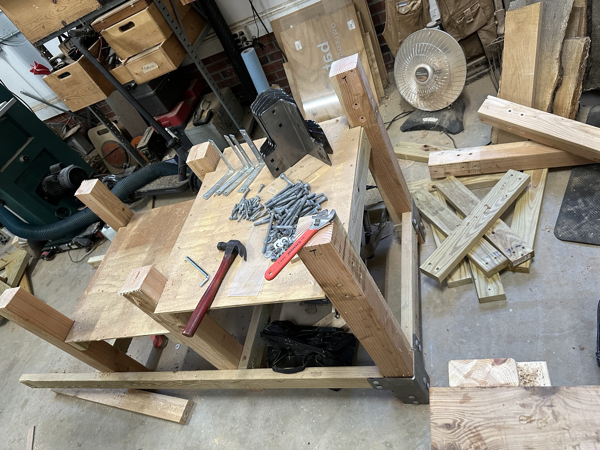Tearing down old work bench – BrooksHouse